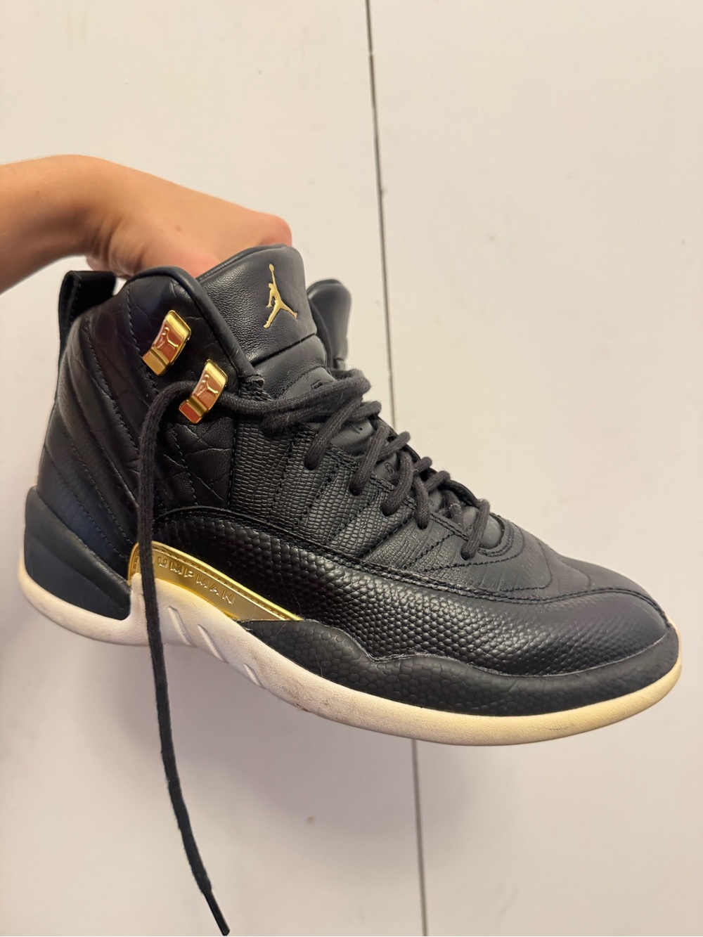 Air Jordan Retro Black/Gold Basketball Shoes